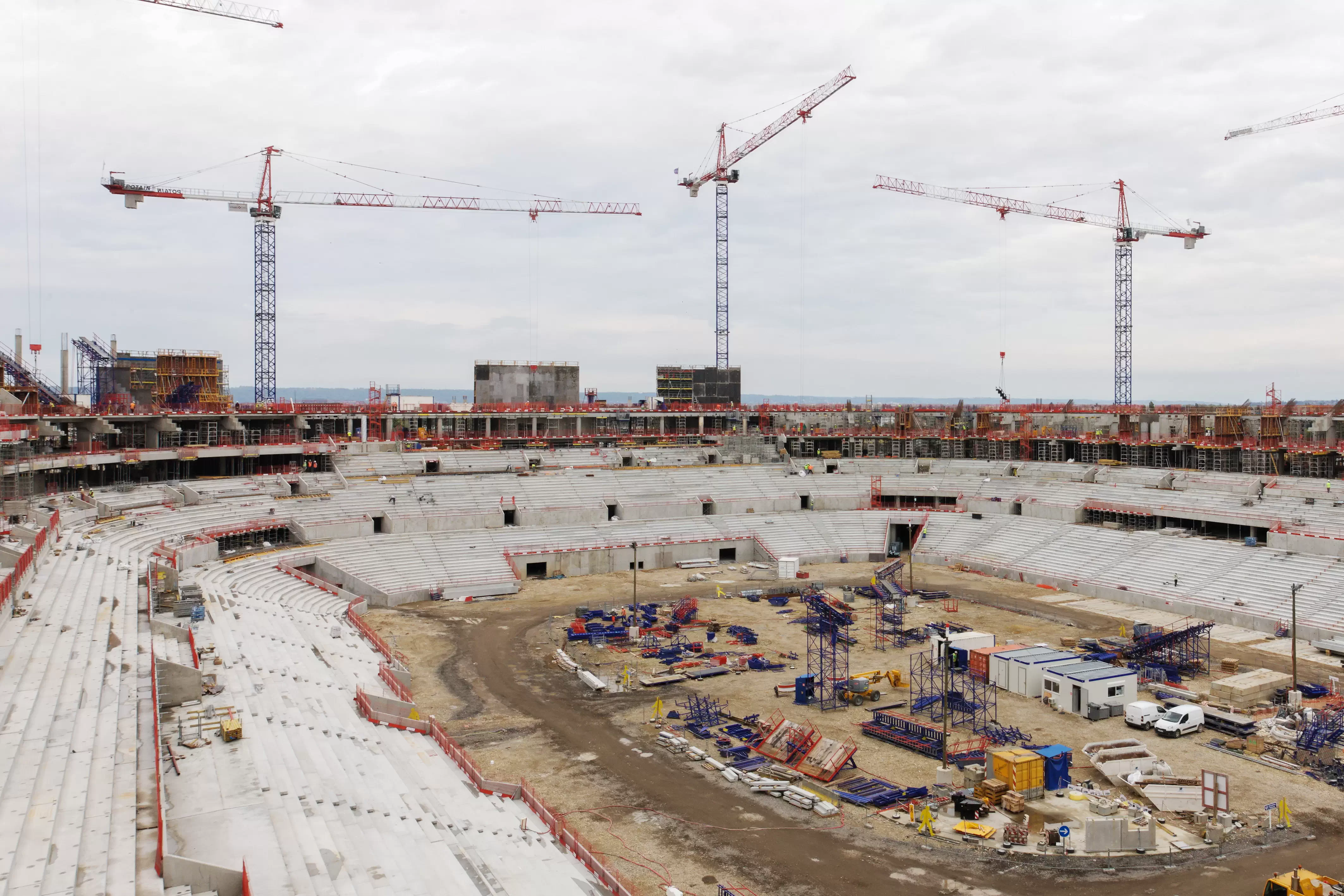 Bétonnage tribune Groupama Stadium Décines ALPHI — reportage photographe chantier Lyon Romain Rubini